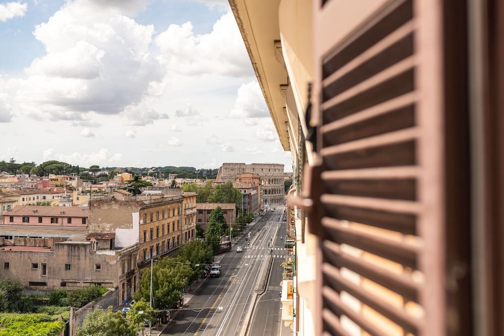 Top Floor Colosseo Guesthouse Rom Exterior foto